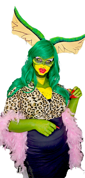 Personne métamorphosée en Greta des Gremlins grâce à un maquillage artistique et effets spéciaux.